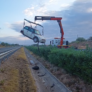 rescate de vehiculos accidentados rescate con pluma en la AP7